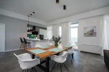 Contemporary Seafront Villa with Pool in Sutivan