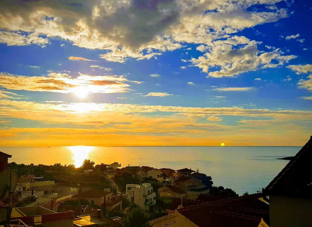 Modern Seaside Villa with Heated Pool in Rogoznica