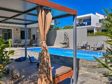 Modern Villa with Heated Pool in Novalja