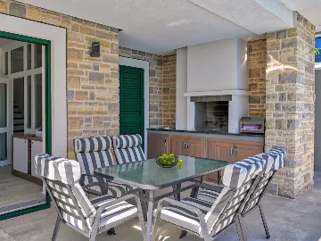 Modern Villa with Heated Pool in Novalja