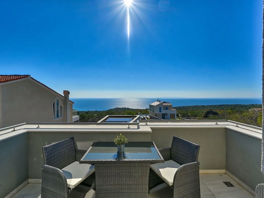 Modern Villa with Heated Pool in Novalja
