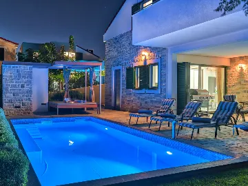 Modern Family Villa with Private Pool in Novalja