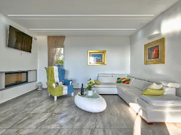 Modern Family Villa with Private Pool in Novalja