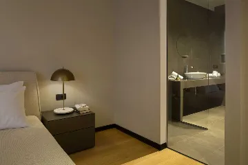 Modern 5-Bedroom Villa with Infinity Pool, Orašac