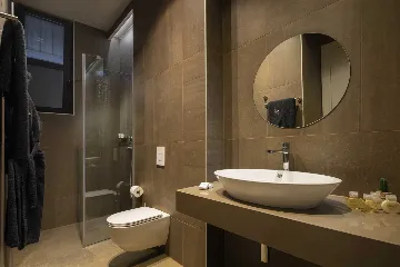 Modern 5-Bedroom Villa with Infinity Pool, Orašac