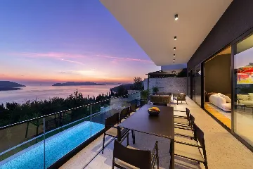 Grand Twin Villa Retreat with Pools in Orašac, Dubrovnik