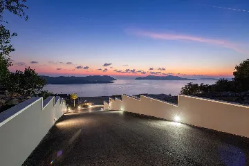 Grand Twin Villa Retreat with Pools in Orašac, Dubrovnik