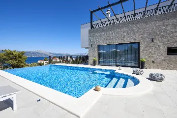 Contemporary Villa Escape in Arbanija