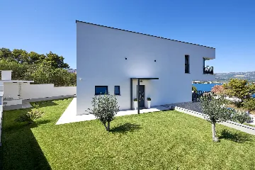 Contemporary Villa Escape in Arbanija