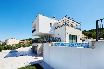Contemporary Villa Escape in Arbanija