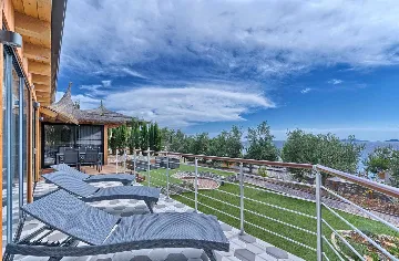 Spacious Beachfront Villa with Pool in Murter