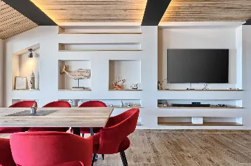 Spacious Beachfront Villa with Pool in Murter