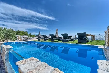 Spacious Beachfront Villa with Pool in Murter