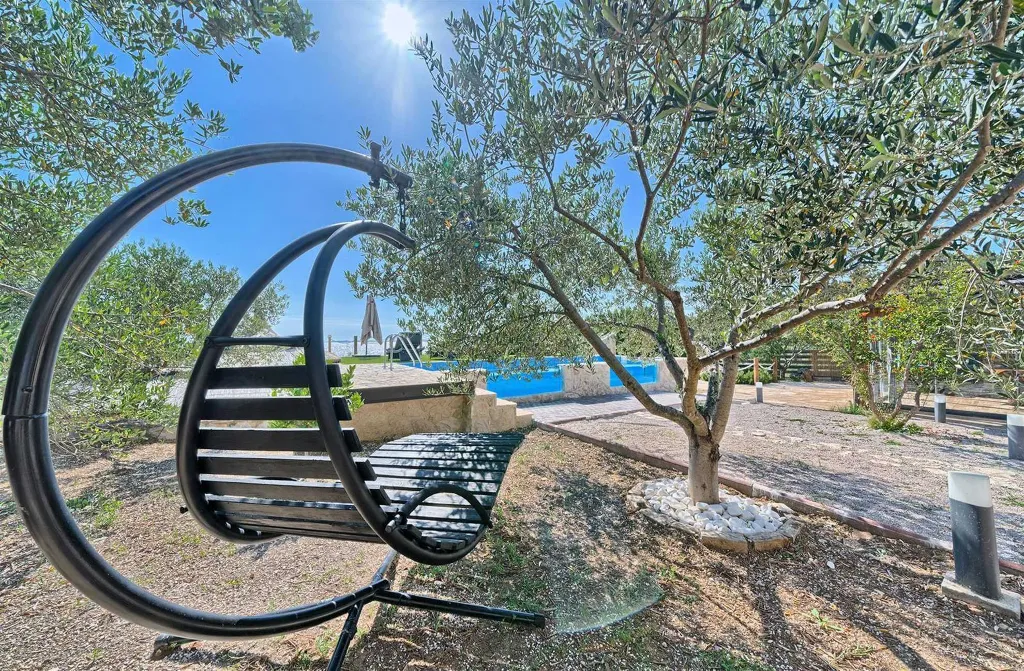 Spacious Beachfront Villa with Pool in Murter