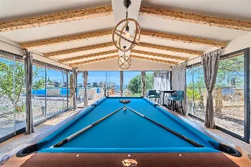 Spacious Beachfront Villa with Pool in Murter