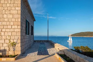 Island Retreat Villa with Lighthouse, Vis