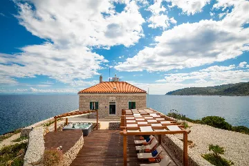Island Retreat Villa with Lighthouse, Vis