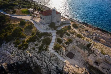 Island Retreat Villa with Lighthouse, Vis