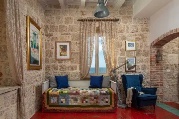 Island Retreat Villa with Lighthouse, Vis