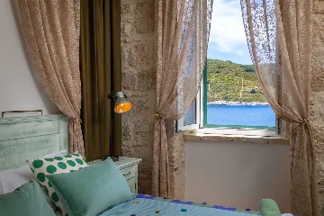 Island Retreat Villa with Lighthouse, Vis