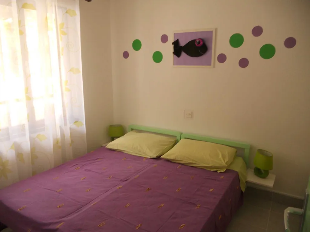 Cozy Pine Terrace Apartment Šolta