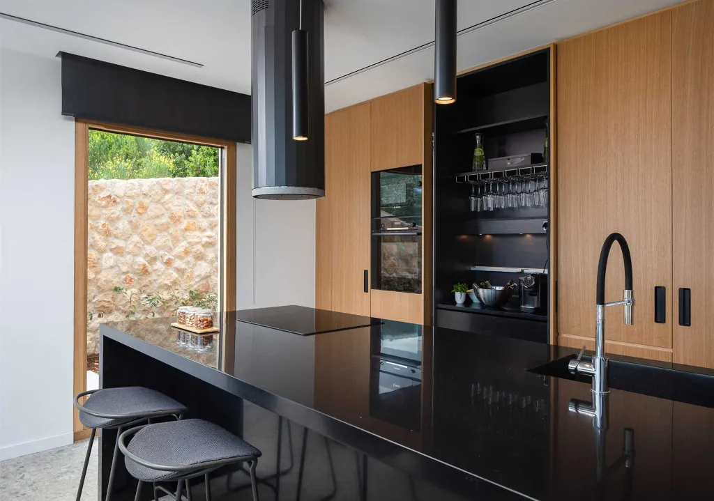 Modern Villa with Pool and Spa Zone in Dubrovnik