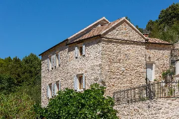 Sunlit Country Villa Retreat in Hvar Hills