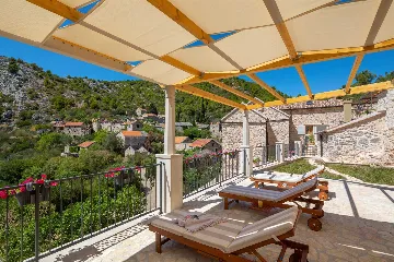 Sunlit Country Villa Retreat in Hvar Hills