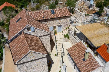 Sunlit Country Villa Retreat in Hvar Hills