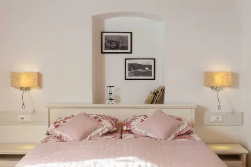 Sunlit Country Villa Retreat in Hvar Hills