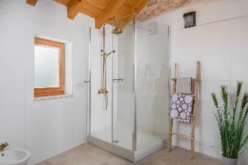 Sunlit Country Villa Retreat in Hvar Hills