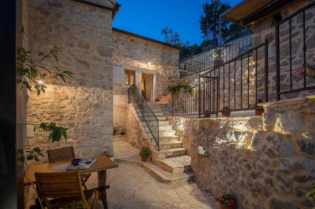 Sunlit Country Villa Retreat in Hvar Hills