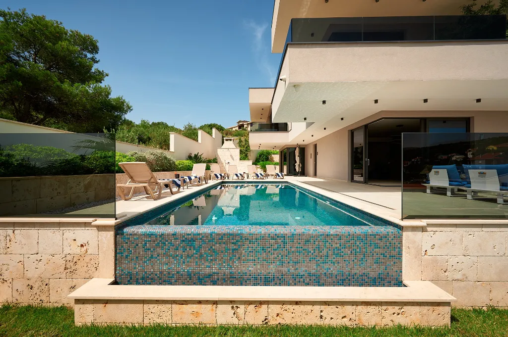 Contemporary Villa with Private Pool in Marina