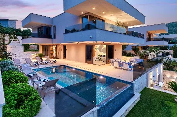 Contemporary Villa with Private Pool in Marina