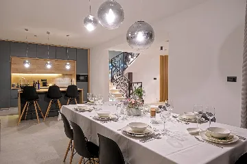 Contemporary Villa with Private Pool in Marina