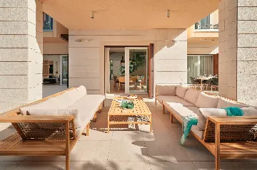 Contemporary Seaside Villa with Pool, Hvar