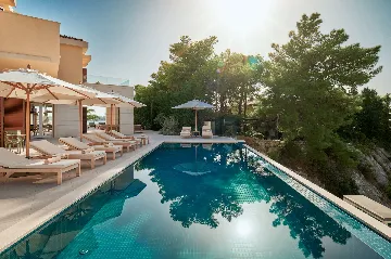 Contemporary Seaside Villa with Pool, Hvar