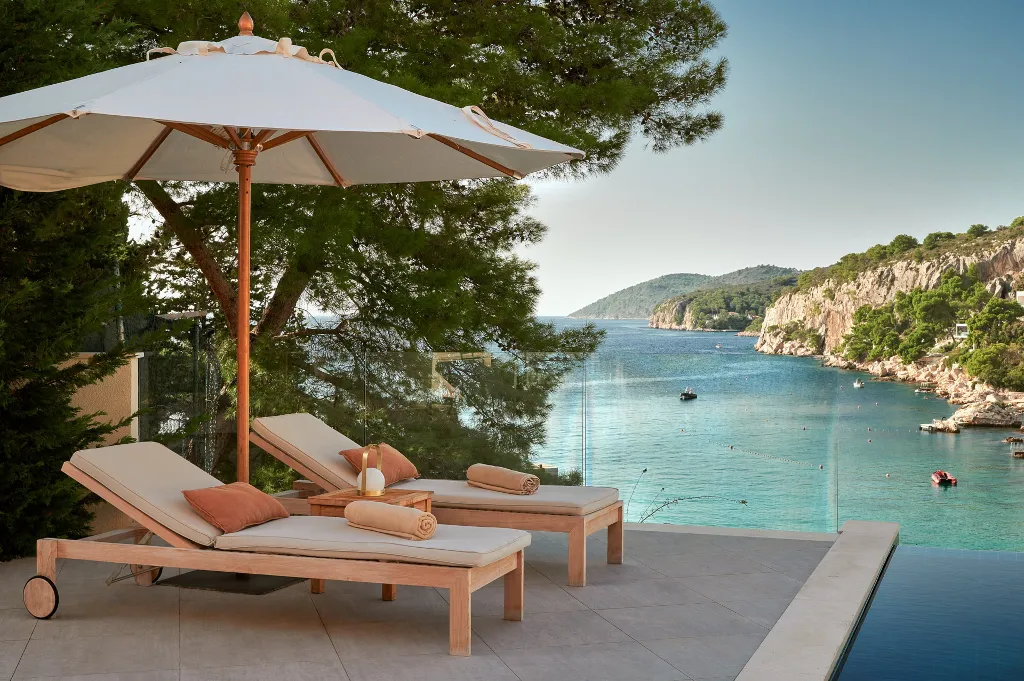 Contemporary Seaside Villa with Pool, Hvar