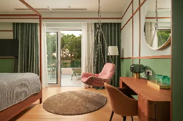 Contemporary Seaside Villa with Pool, Hvar