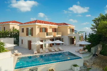 Contemporary Seaside Villa with Pool, Hvar