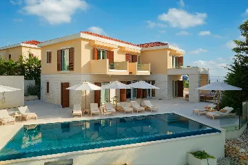 Contemporary Seaside Villa with Pool, Hvar
