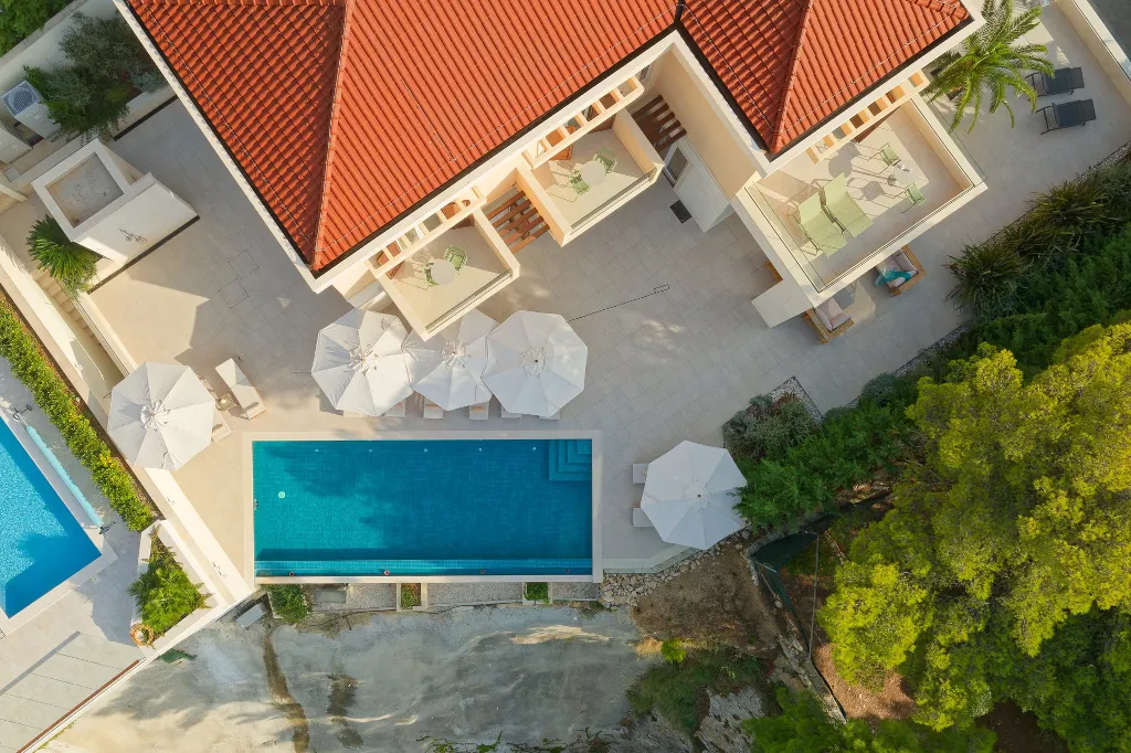 Contemporary Seaside Villa with Pool, Hvar