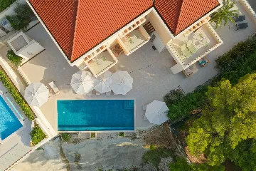 Contemporary Seaside Villa with Pool, Hvar