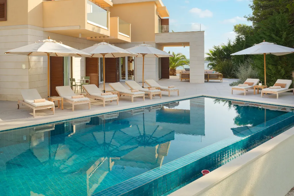 Contemporary Seaside Villa with Pool, Hvar