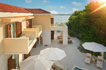 Contemporary Seaside Villa with Pool, Hvar