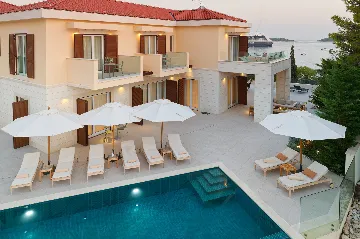 Contemporary Seaside Villa with Pool, Hvar