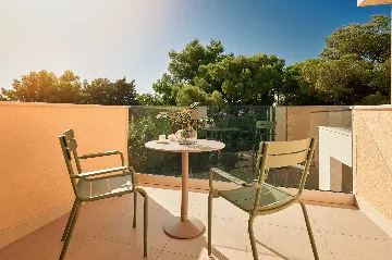 Seaside Villa Complex with Pool, Hvar