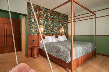 Seaside Villa Complex with Pool, Hvar