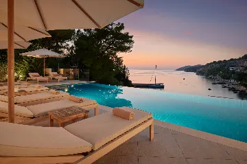 Seaside Villa Complex with Pool, Hvar