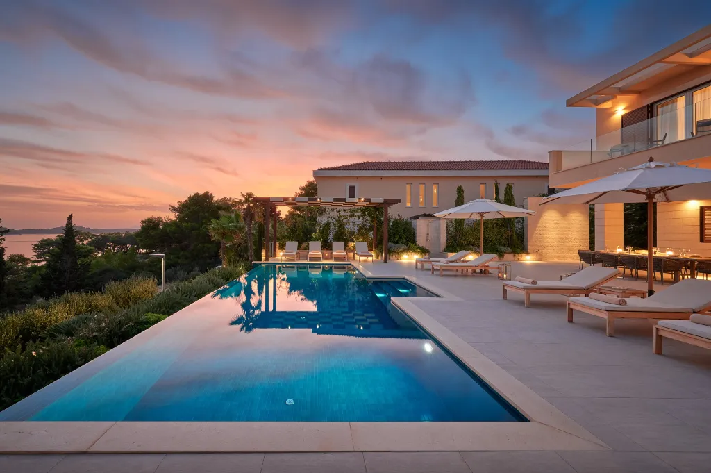 Seaside Villa Complex with Pool, Hvar